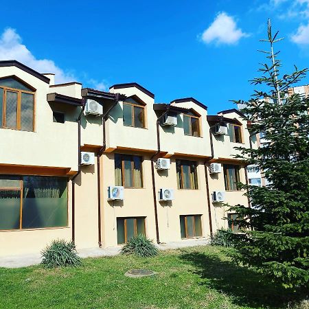 Interrum Hotel Razgrad Eksteriør bilde