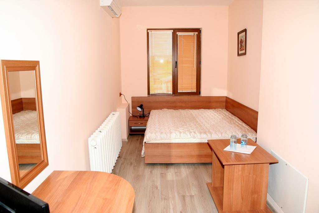 Interrum Hotel Razgrad Rom bilde