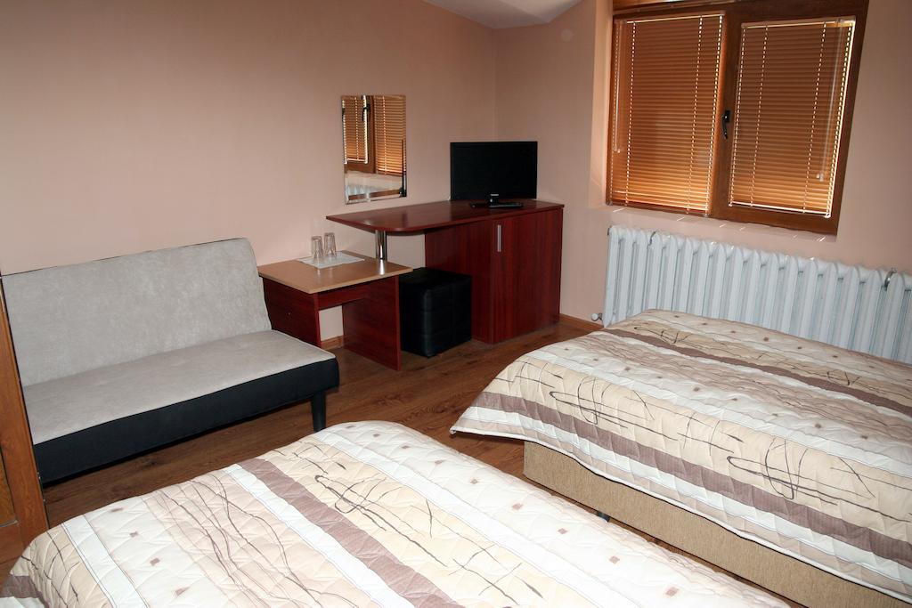 Interrum Hotel Razgrad Eksteriør bilde