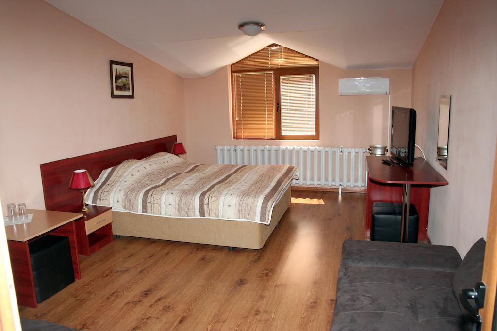 Interrum Hotel Razgrad Rom bilde