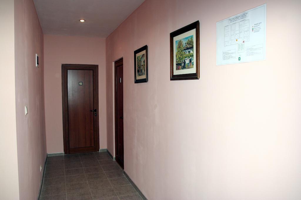 Interrum Hotel Razgrad Eksteriør bilde